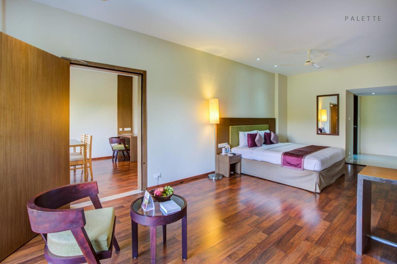 Jk Residency Cheruvathur Екстериор снимка