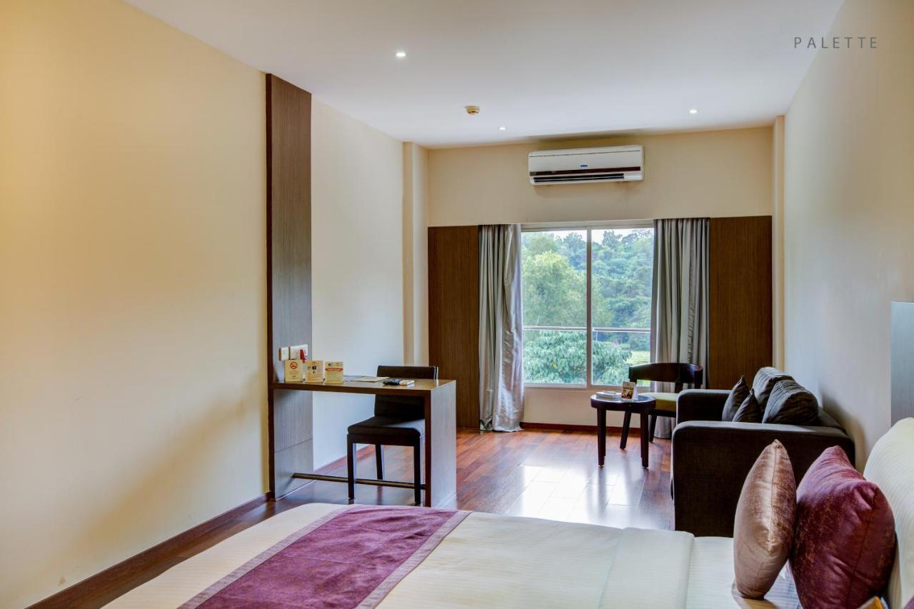 Jk Residency Cheruvathur Екстериор снимка